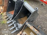 Used Takeuchi Bucket